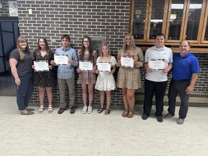 Calhoun County Phoenix - Staff Photo - Create Article