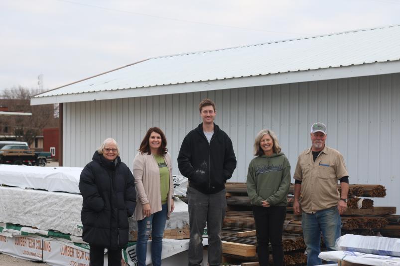 Calhoun County Phoenix - Staff Photo - Create Article