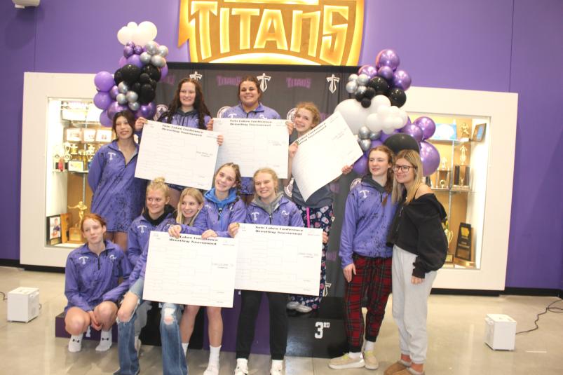 Calhoun County Phoenix - Staff Photo - Create Article